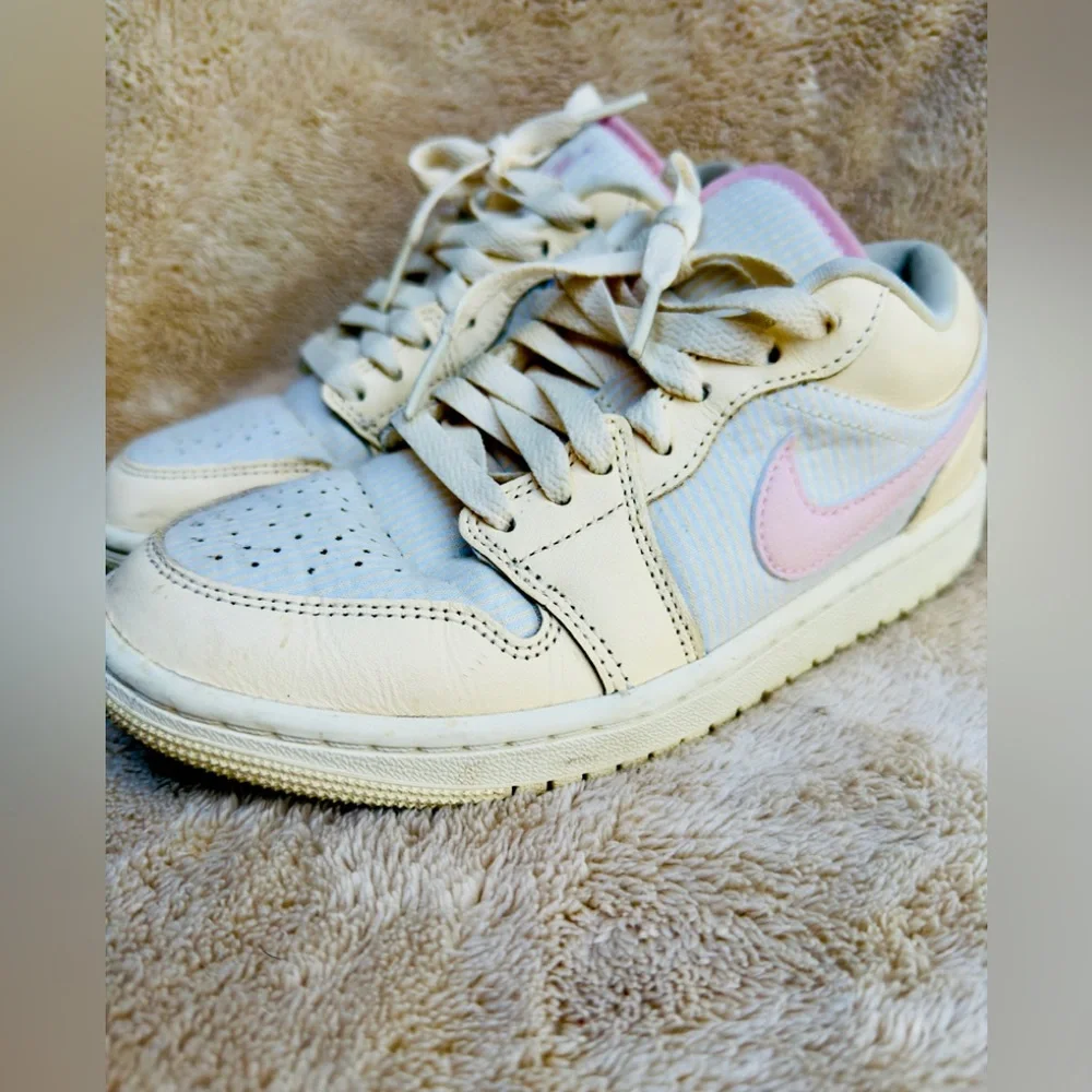 Nike Air Jordan 1 Retro Low Women's SE Linen Muslin Sail‎ Pink Size 6 EUC
